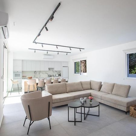 Kube Luxury Villas Ayia Napa Bagian luar foto