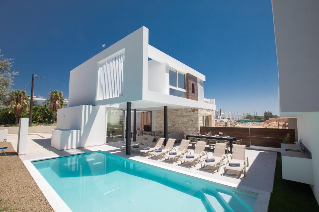 Kube Luxury Villas Ayia Napa Bagian luar foto