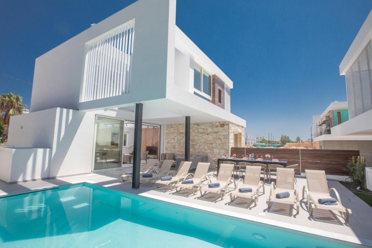 Kube Luxury Villas Ayia Napa Bagian luar foto