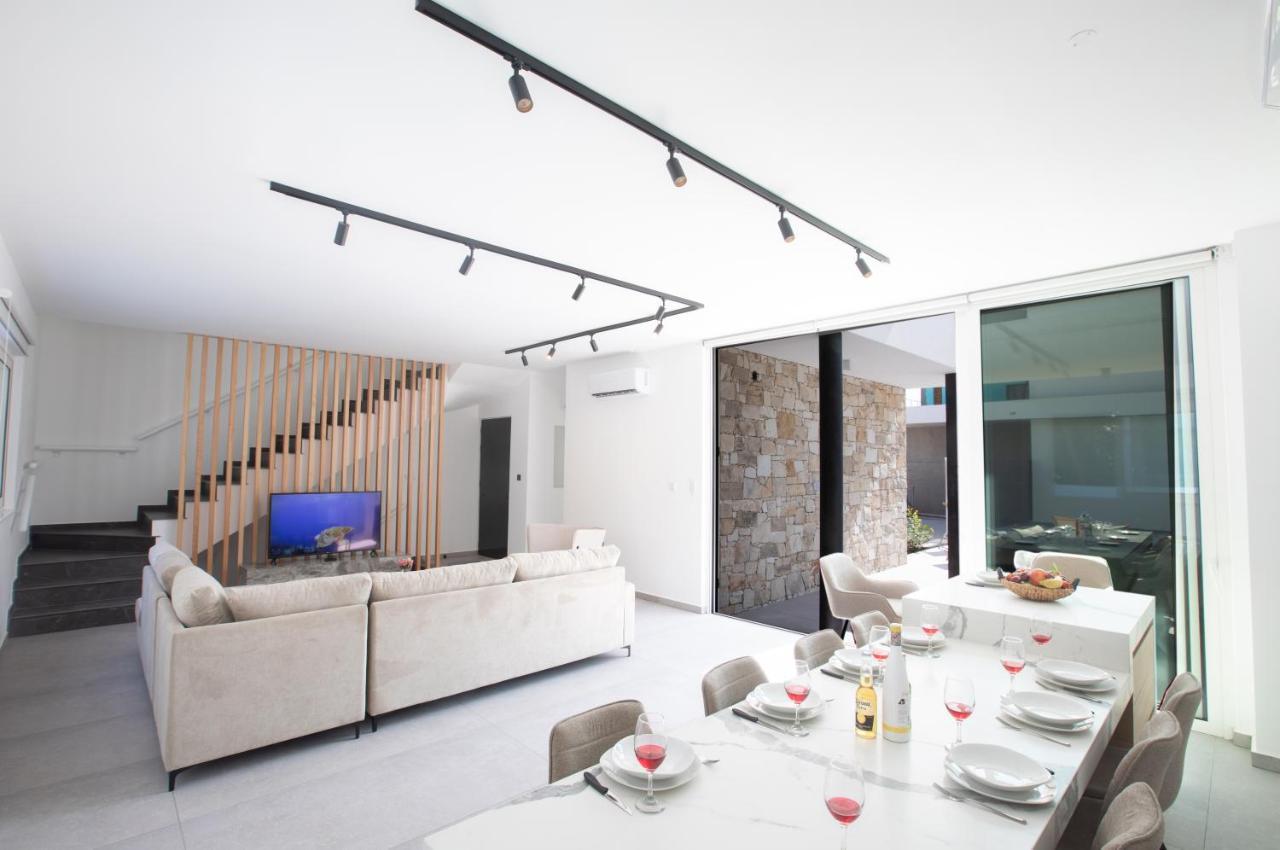 Kube Luxury Villas Ayia Napa Bagian luar foto